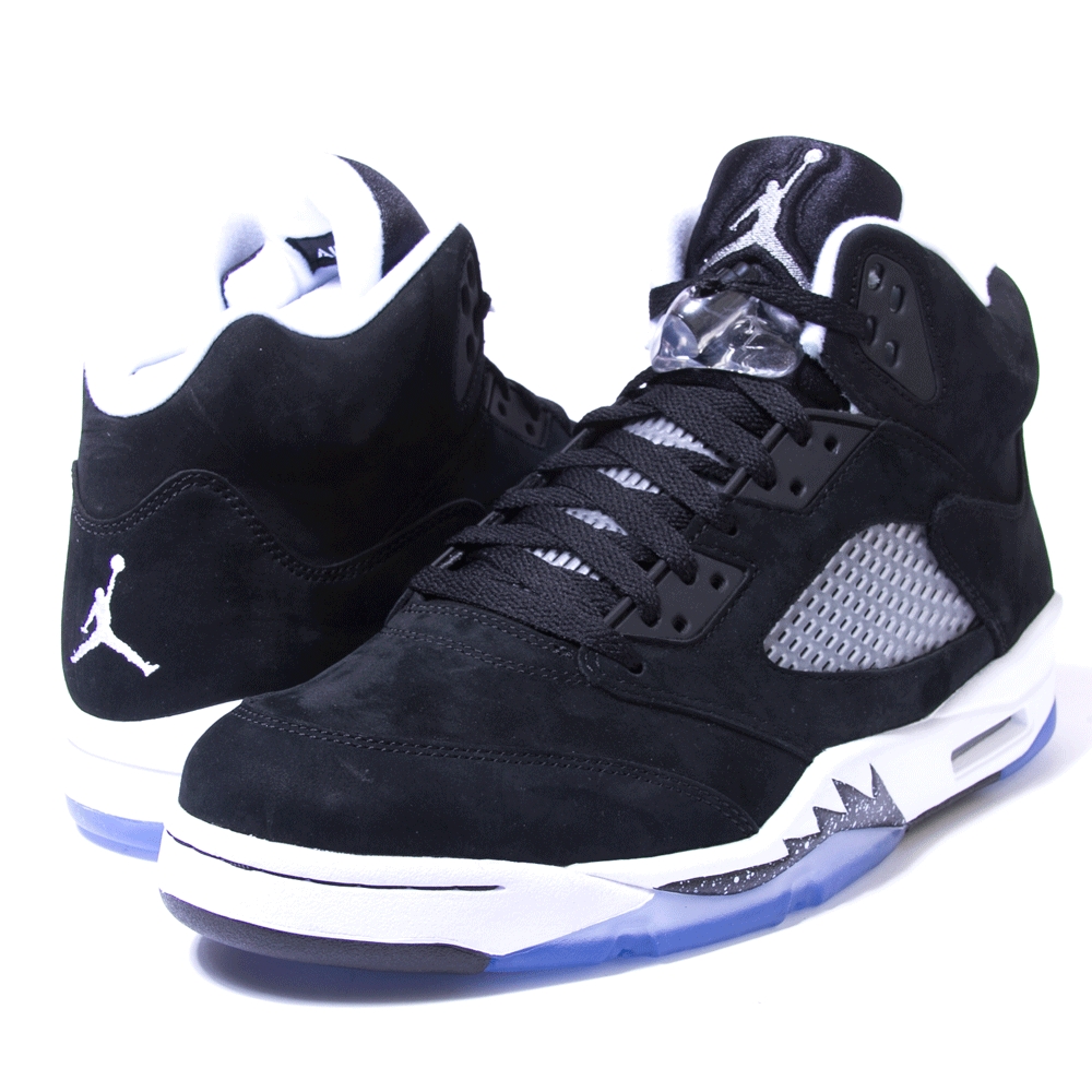 ナイキエアジョーダンレトロ５