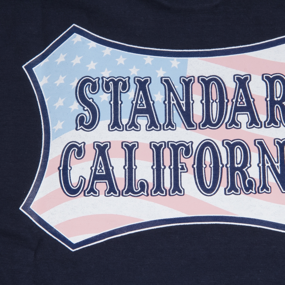 スタンダードカリフォルニア フラッグ シールド ロゴ tシャツ