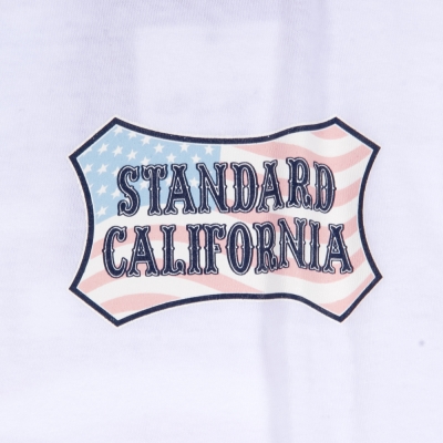 スタンダードカリフォルニア フラッグ シールド ロゴ tシャツ