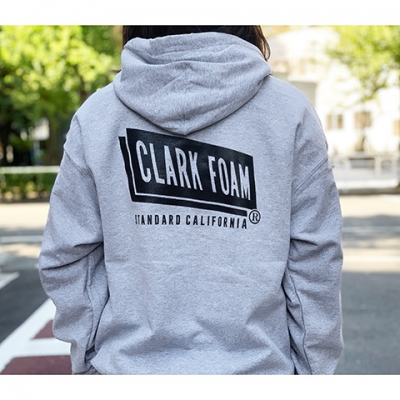 スタンダードカリフォルニア クラーク フォーム プルオーバー フード