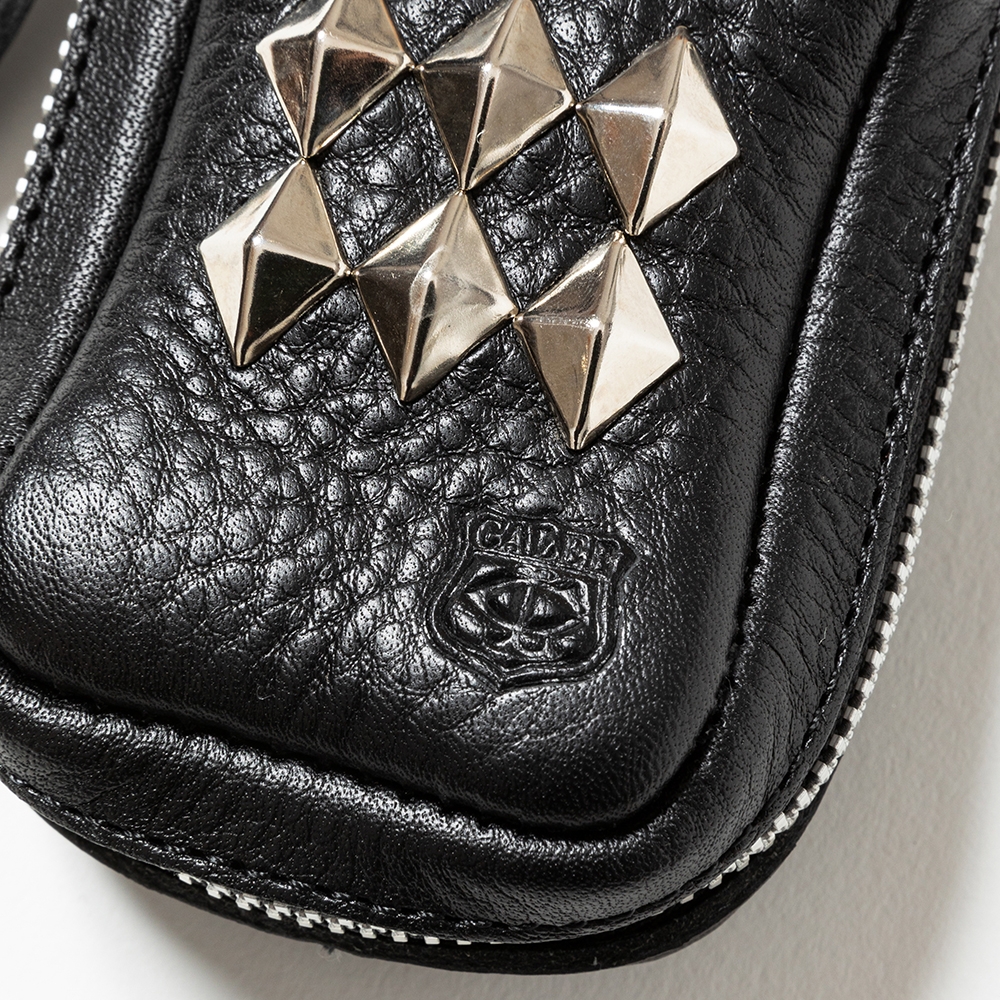 キャリー スター スタッズ レザー ケース | CALEE STAR STUDS LEATHER