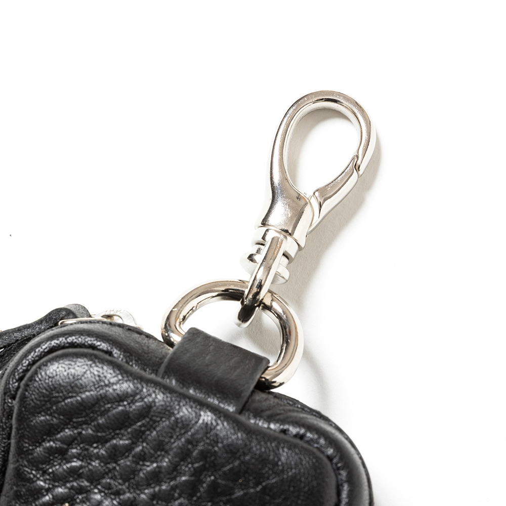 キャリー スター スタッズ レザー ケース | CALEE STAR STUDS LEATHER