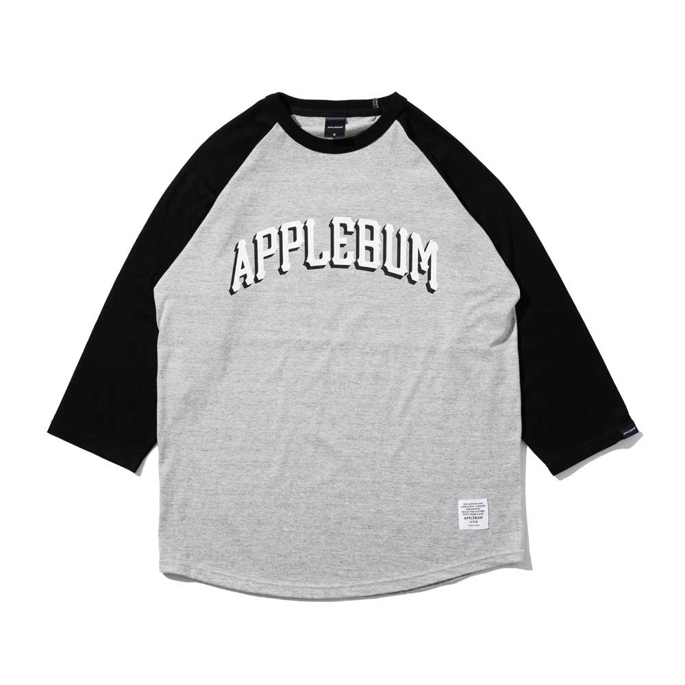 アップルバム パイレーツ ロゴ ラグラン スリーブ T-シャツ | APPLEBUM