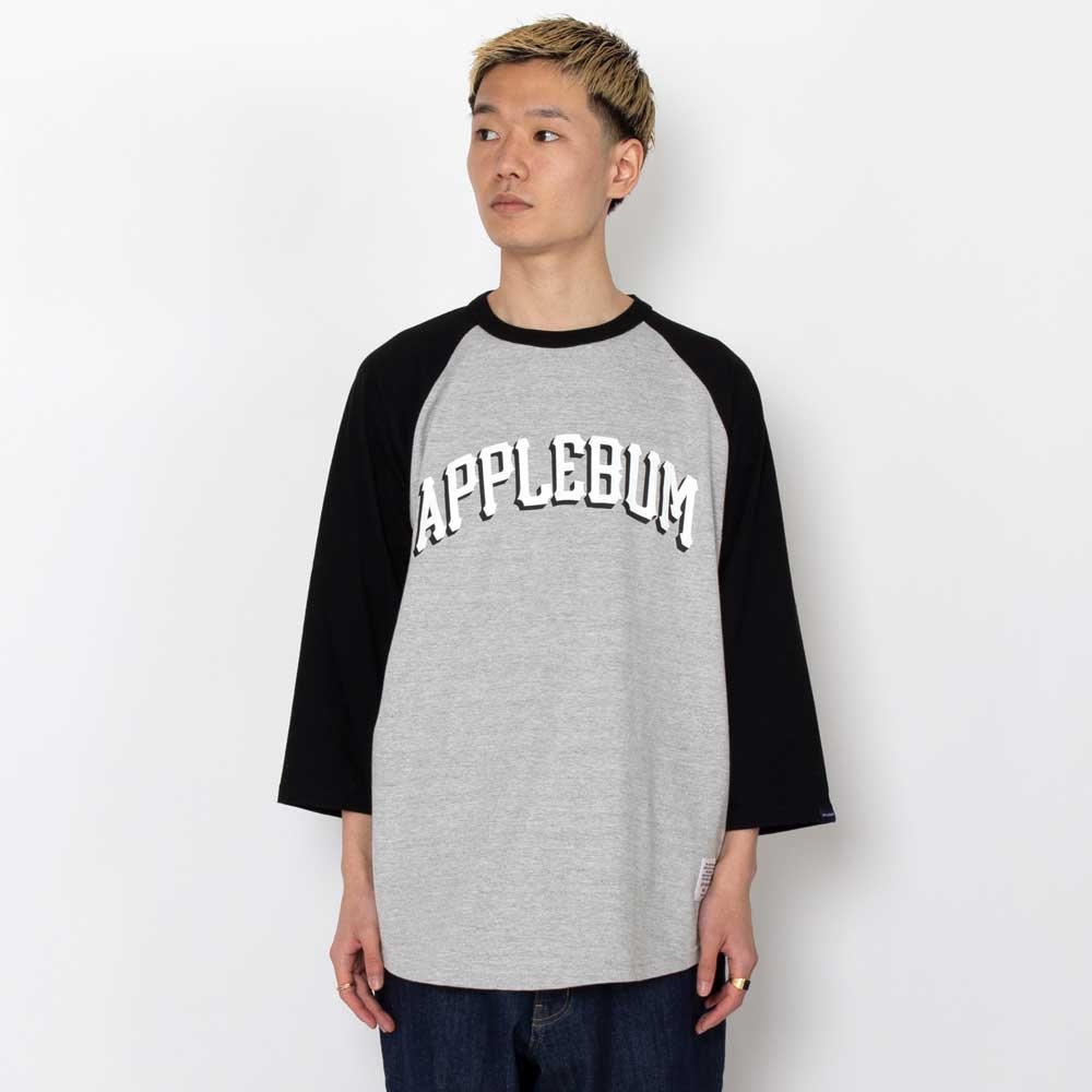 アップルバム パイレーツ ロゴ ラグラン スリーブ T-シャツ | APPLEBUM