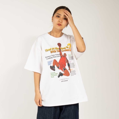 アップルバム "ジャスト フォー ワーム" T-シャツ