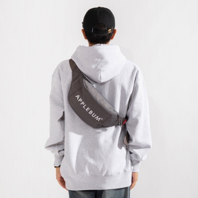 断*！様 【APPLEBUM】ロゴ刺繍 ウエストバッグ バッグ【Gray】送料込 アップルバム ロゴ ウエスト バッグ | APPLEBUM LOGO WAIST BAG - TWO