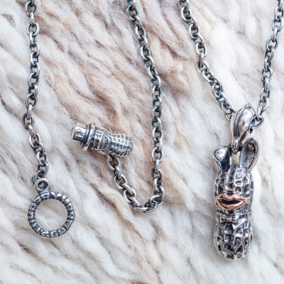 ピーナッツカンパニーエム バニー シルバー X K10Pg + チェーン 