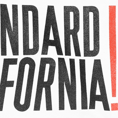 スタンダードカリフォルニア × ピザニスタ 21周年 ロゴ Tシャツ