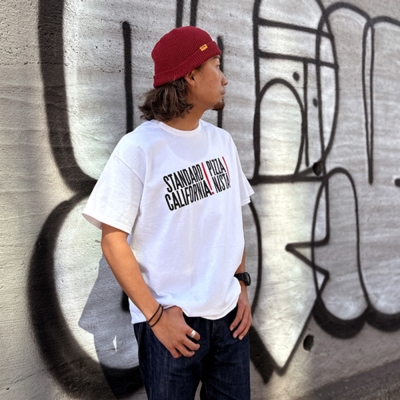 スタンダードカリフォルニア × ピザニスタ 21周年 ロゴ Tシャツ