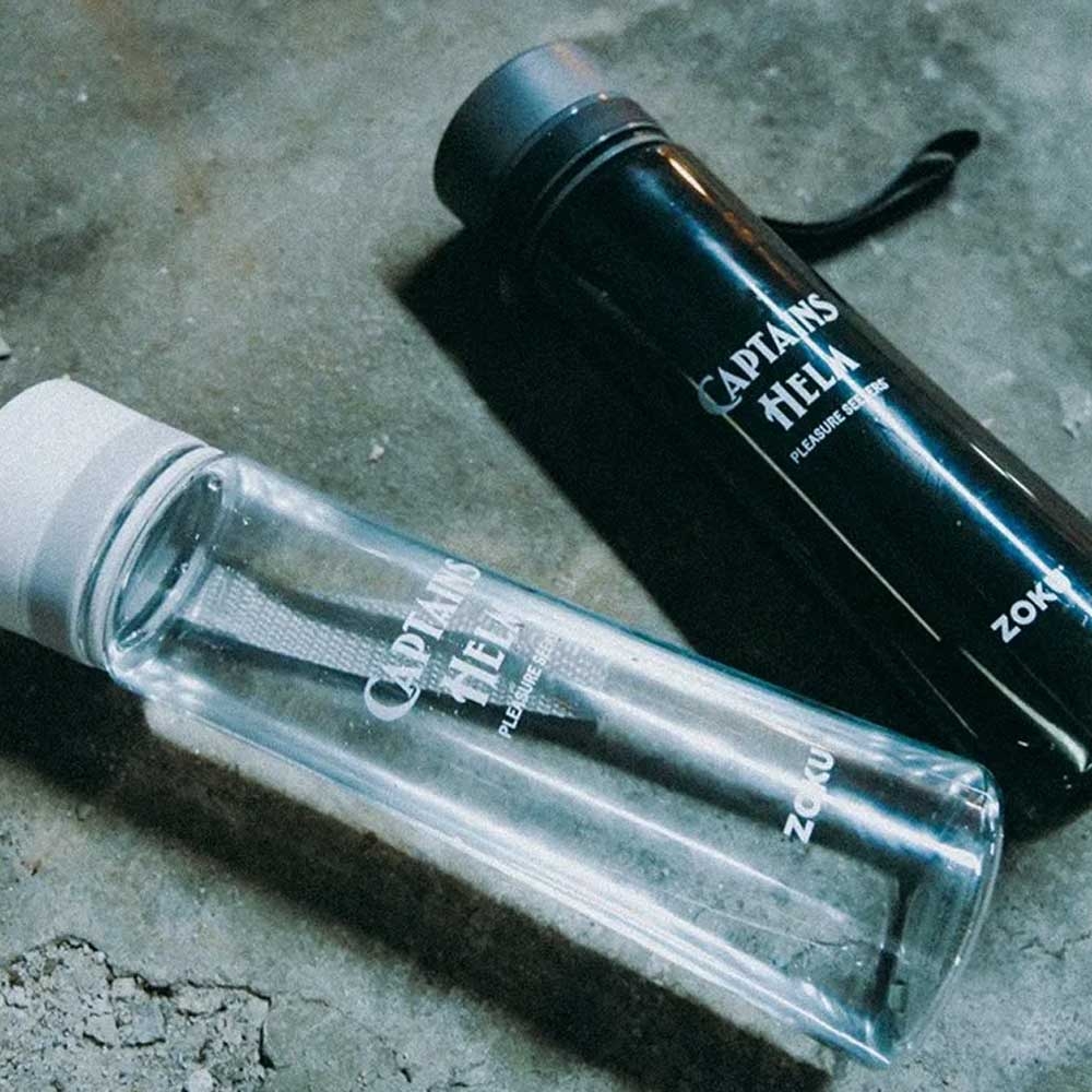 ゾク × キャプテンズヘルム イージーキャリー ウォーター ボトル
