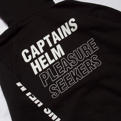 キャプテンズヘルム プレジャー シーカーズ フーディー