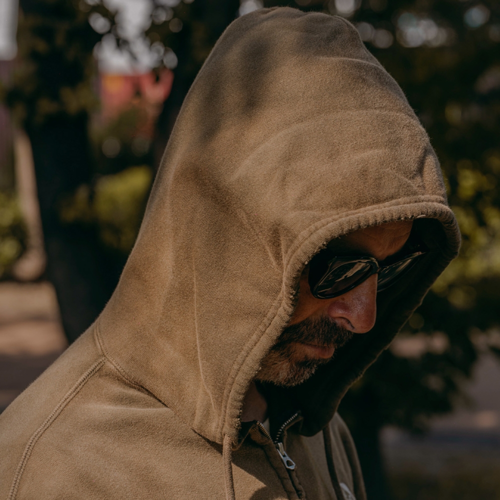 アットダーティー ダーティー ジップ パーカー