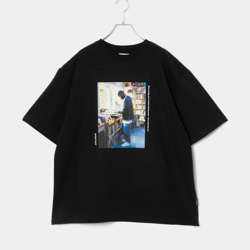 アップルバム “ディガー” ティーシャツ