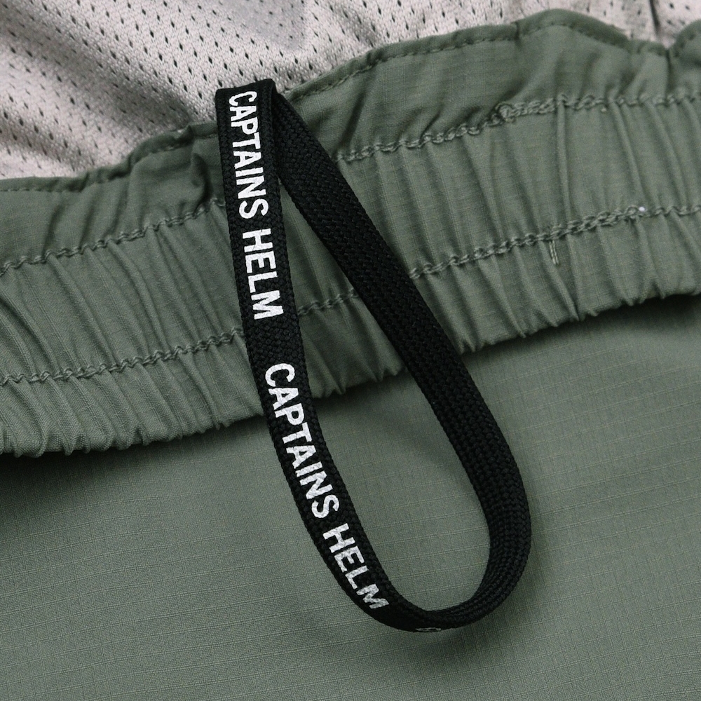 キャプテンズヘルム アクティブ テック ショーツ