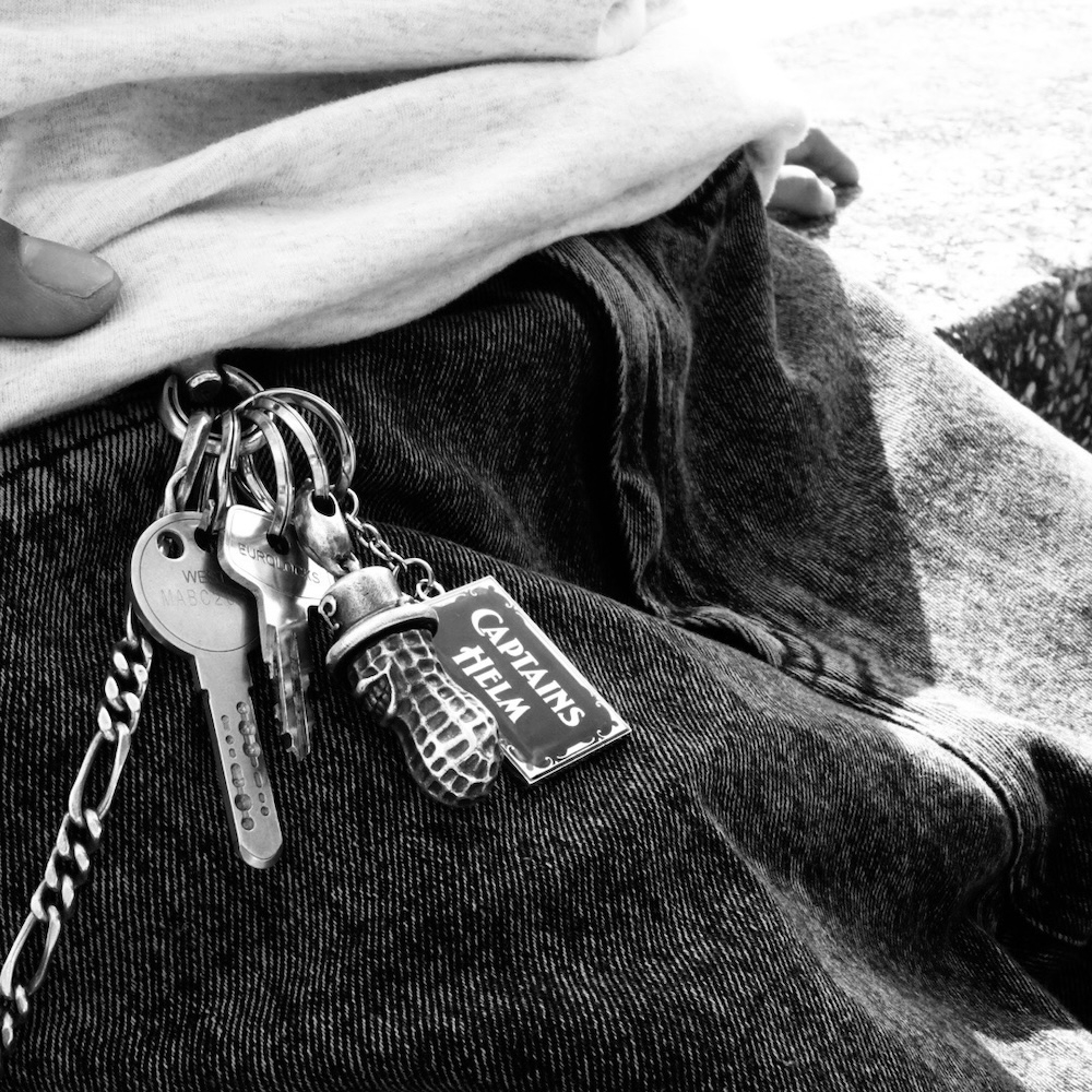 キャプテンズヘルム ロゴ キー ホルダー | CAPTAINS HELM LOGO KEY