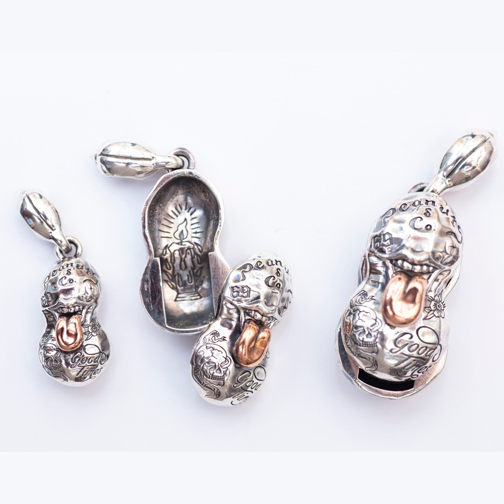 ピーナッツカンパニー ベロ タトゥー ピーナッツ (スライド) Lサイズ