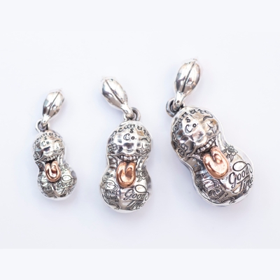 ピーナッツカンパニー ベロ タトゥー ピーナッツ (スライド) Lサイズ