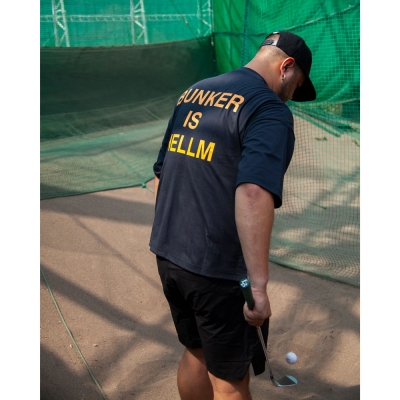 シェルテック キャプテンズヘルム ゴルフ バンカー イズ ヘル モックネック ティー