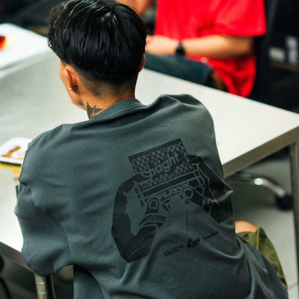 ロー × インターブリード × ヘイト ロールアップ ティー