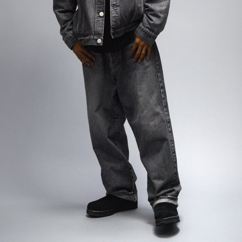 キャプテンズヘルム × ニードバイ ヘルム ウォッシュ リラックス デニム パンツ