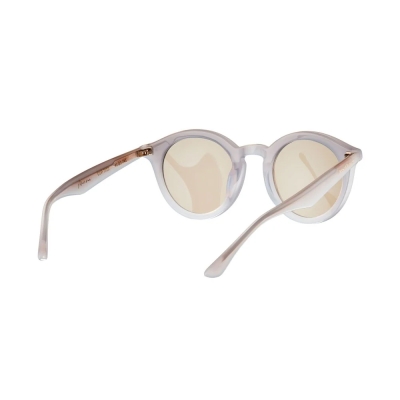 イーブルアクト カーチス