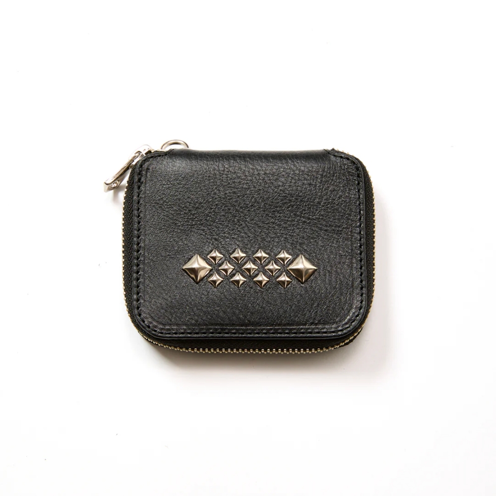 キャリー スタッズ レザー ジップ マルチ ウォレット