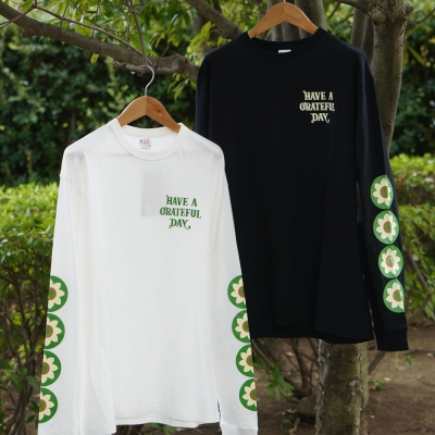ハブ ア グレイティフル デイズ ロングスリーブ Tシャツ - ヘリオトロピズム