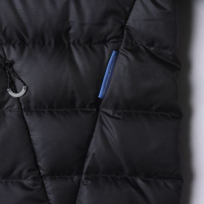 リベレイダース ダウン ハーフ ジップ フーディー