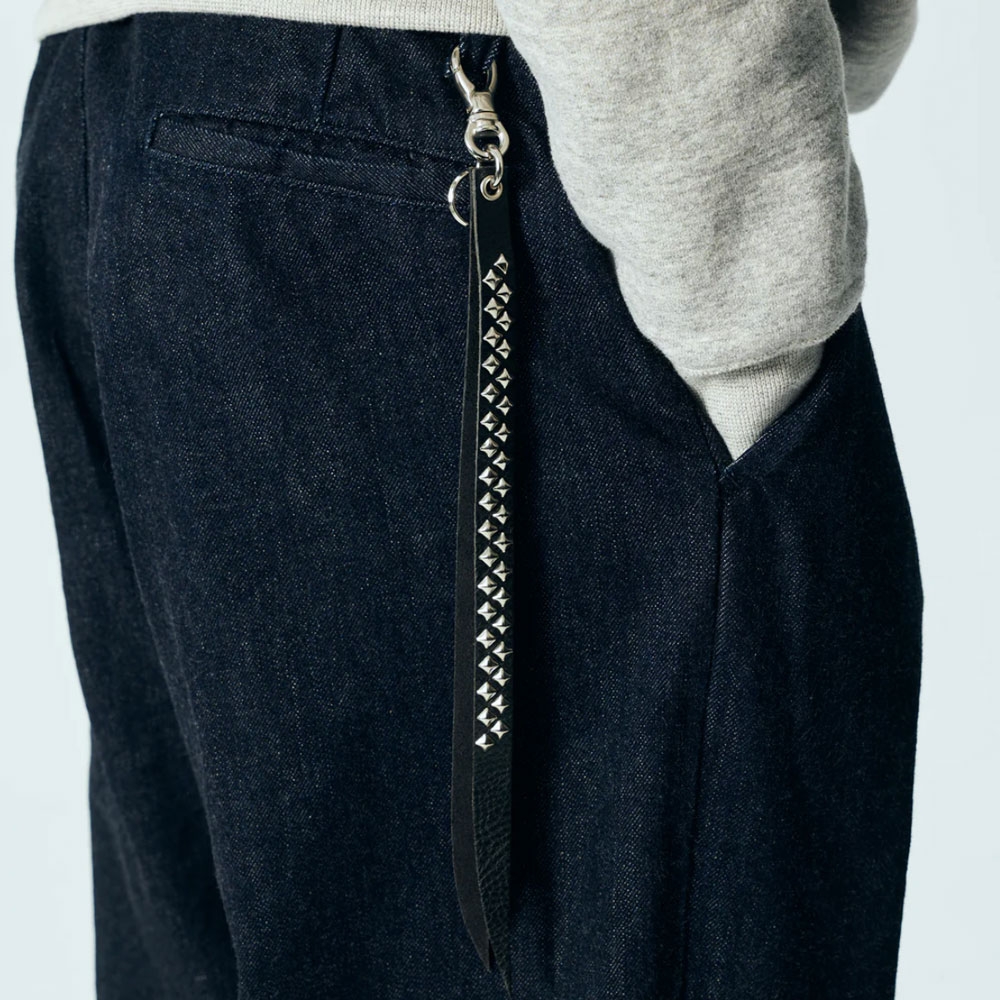 キャリー スタッズ レザー ロング キー リング