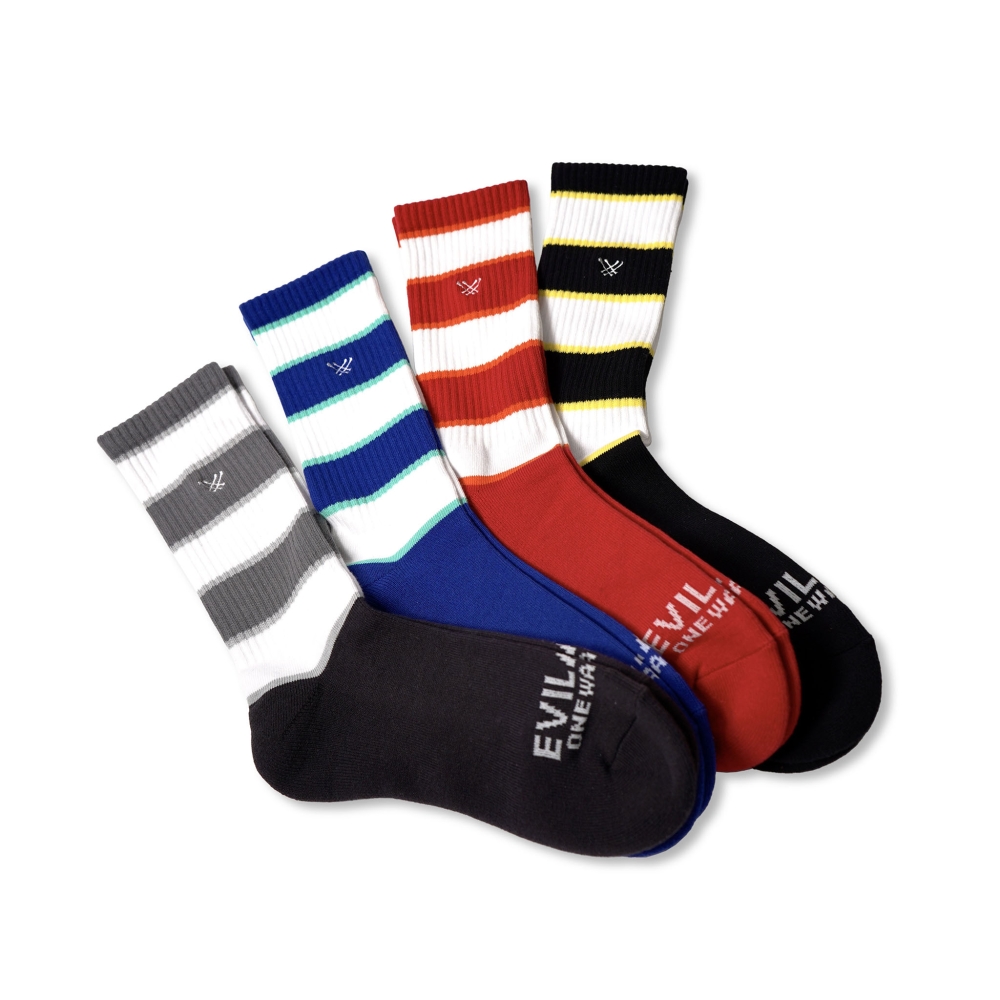 イーブルアクト ボーダー ソックス