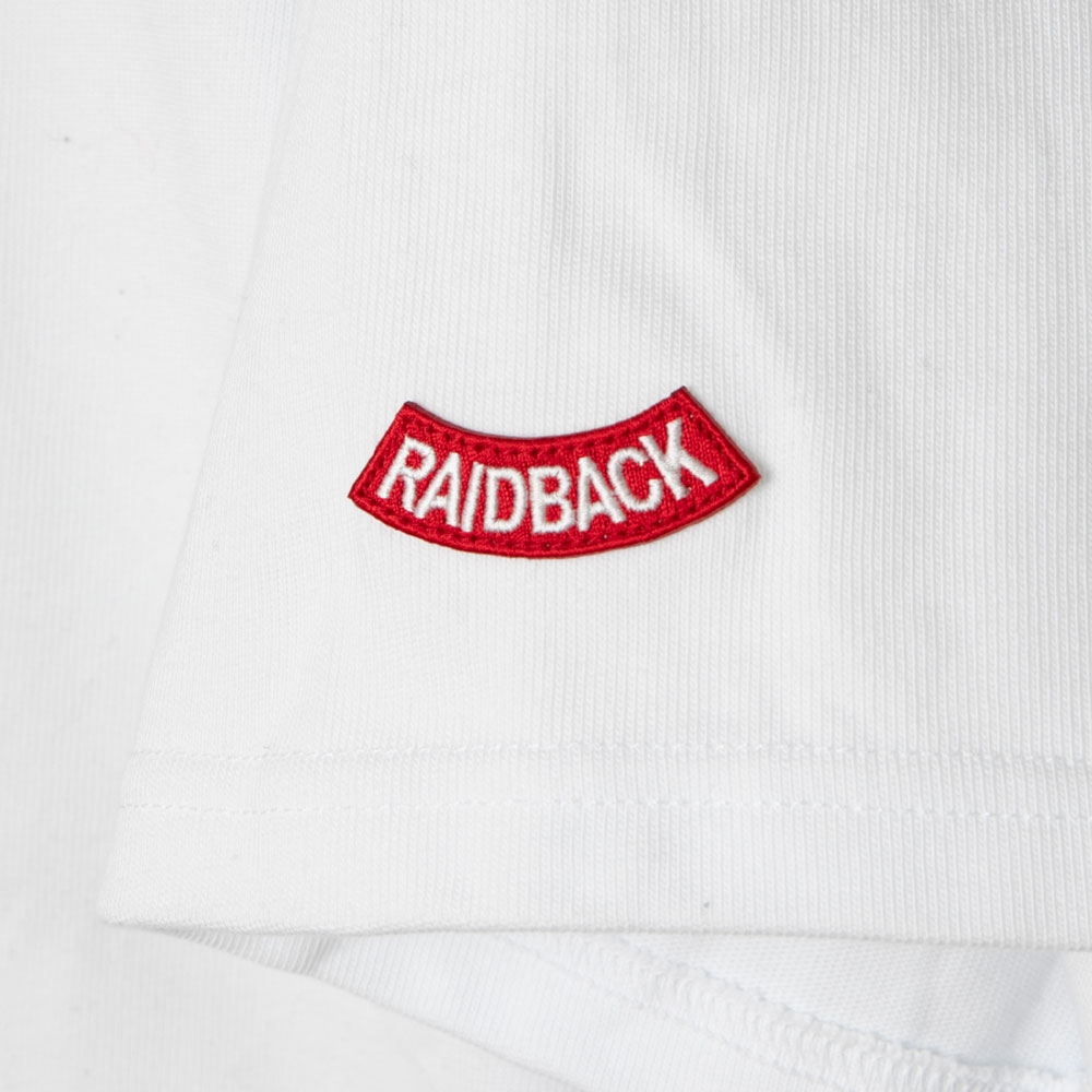 アップルバム “ブランド ニュー キックス (ピクセル カモ)” T-シャツ