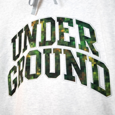 アップルバム “ピクセル カモ アンダーグラウンド” フーディー