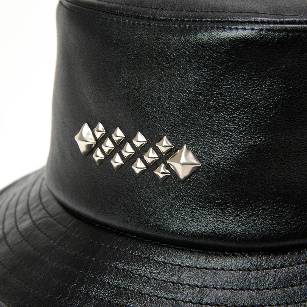 キャリー スタッズ レザー バケット ハット | CALEE STUDS LEATHER