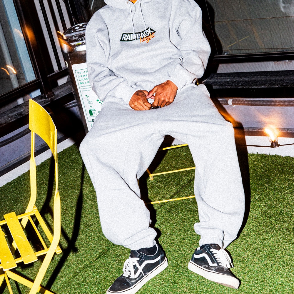 ヘイト × レイドバック アーチロゴ スウェット パンツ