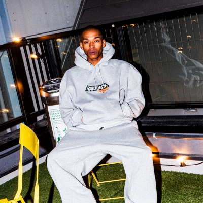 ヘイト × レイドバック アーチロゴ フーディー