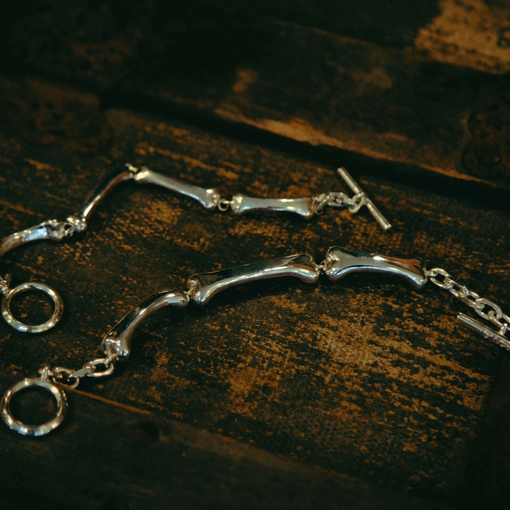 ドレス ヒッピー ボーン ブレスレット (フォー)