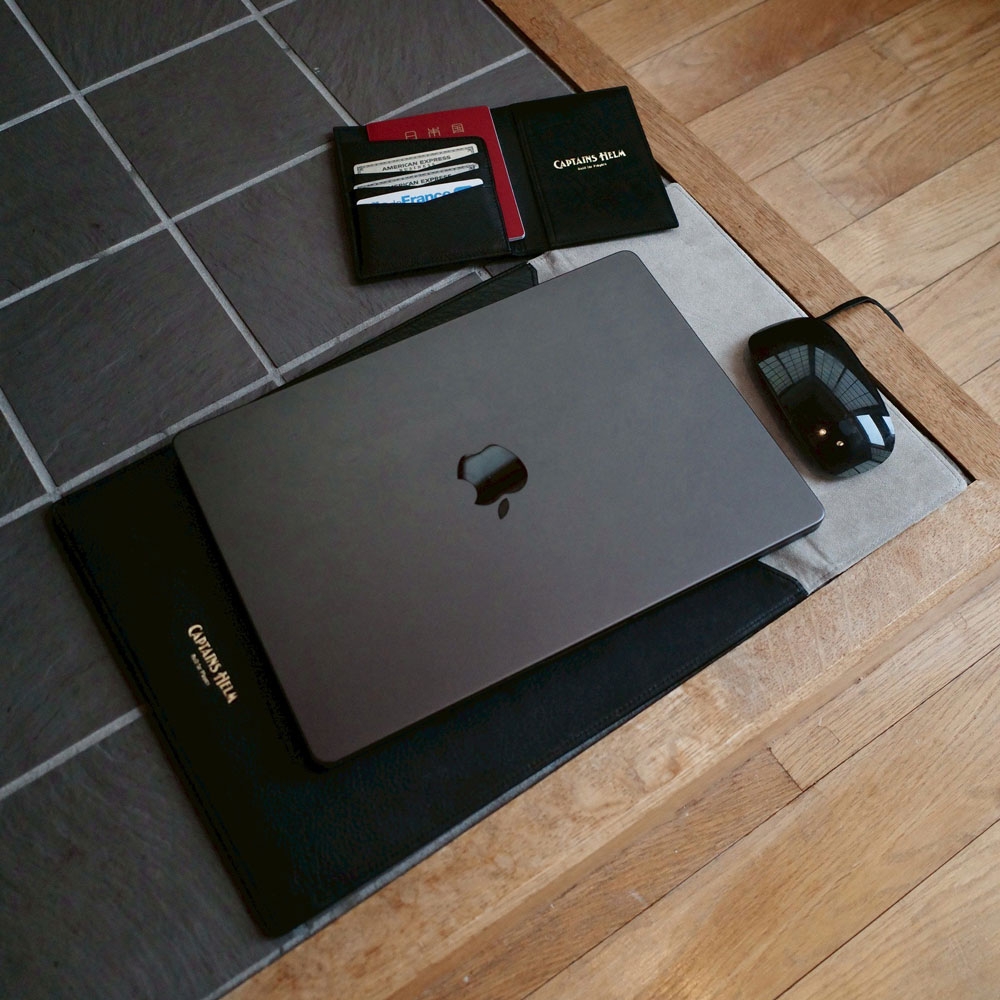 キャプテンズヘルム レザー パソコン ケース