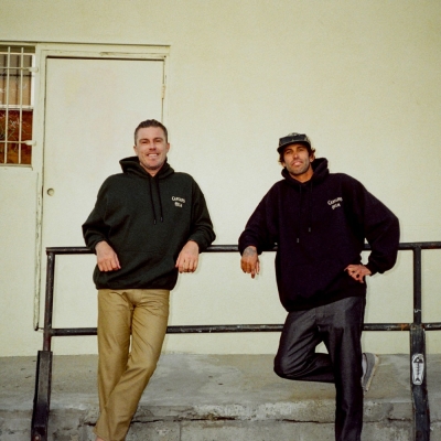 キャプテンズヘルム 40's コミックブック グラフィック フーディー