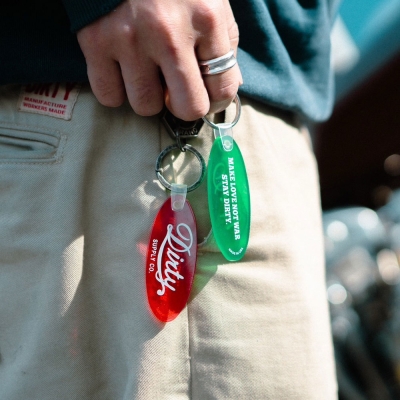 アットダーティー クリア キーホルダー