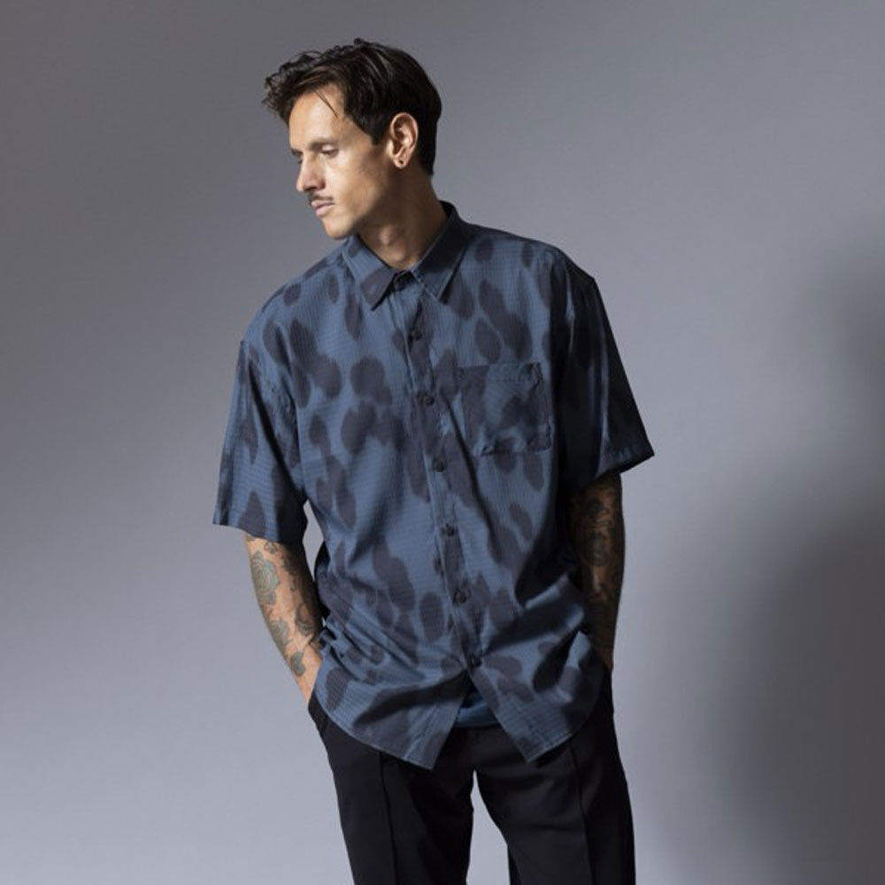 ロアーク "シー レオパード" ブレスアップ シャツ