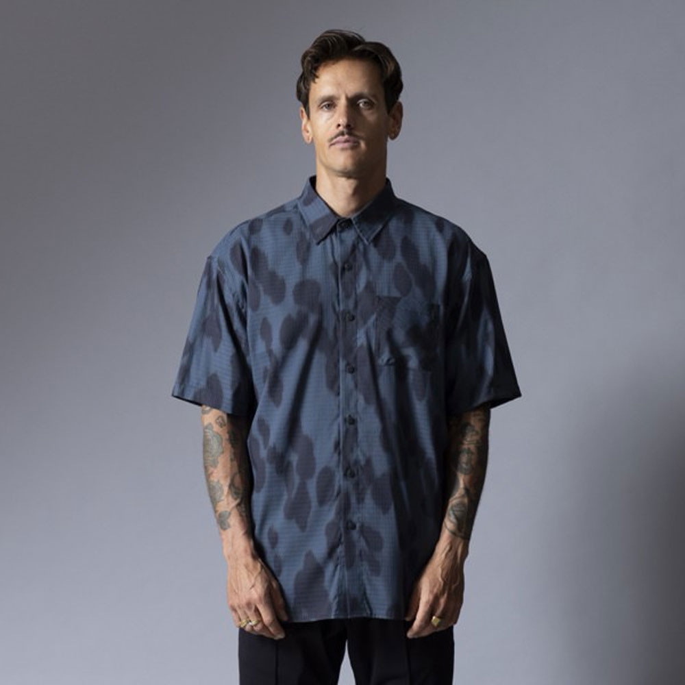 ロアーク "シー レオパード" ブレスアップ シャツ