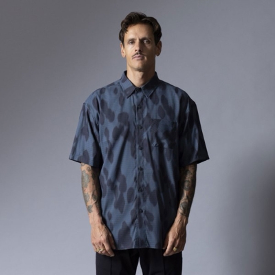 ロアーク "シー レオパード" ブレスアップ シャツ