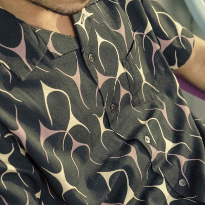 アットダーティー フレームス ショートスリーブ シャツ