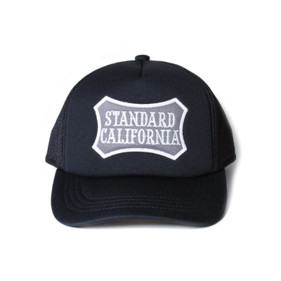 スタンダードカリフォルニア ベーシックロゴパッチメッシュキャップ
