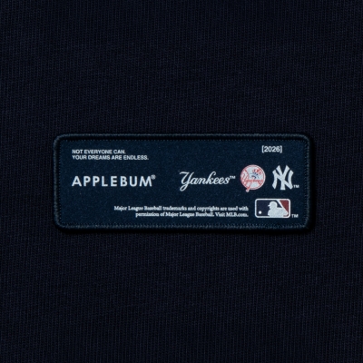 アップルバム “ヤンキース ボーイズ” フーディー