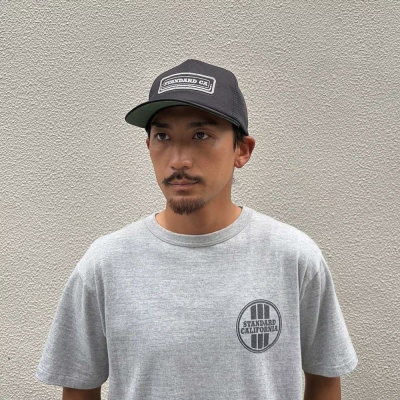 スタンダードカリフォルニア ロゴ パッチ メッシュ キャップ